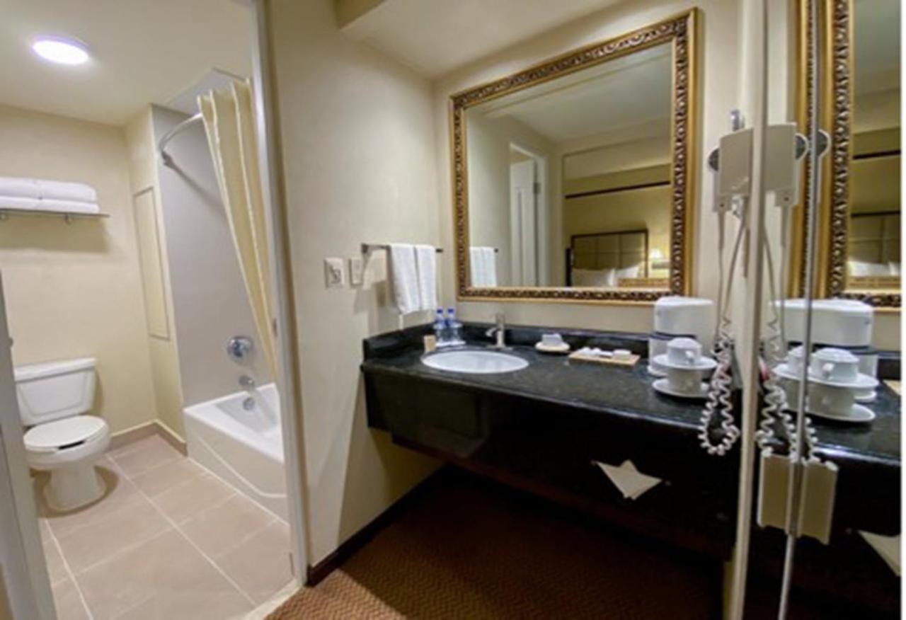 Double Room Tower 2