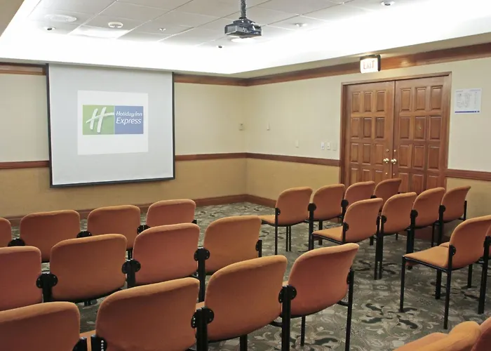 Holiday Inn Express Monterrey Galerias-San Jeronimo By Ihg